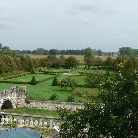 Maison d'hôtes D'hôtes Et Du Château De Clauzuroux Champagne-et-Fontaine